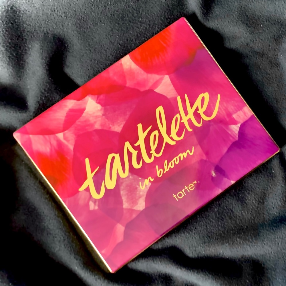 NWOT Tartelette 2 In Bloom Pallete